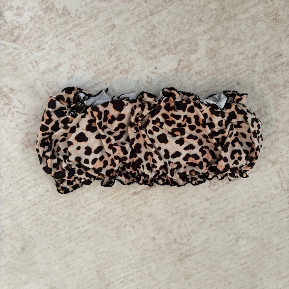 SHEIN Leopard Print Bikini Top